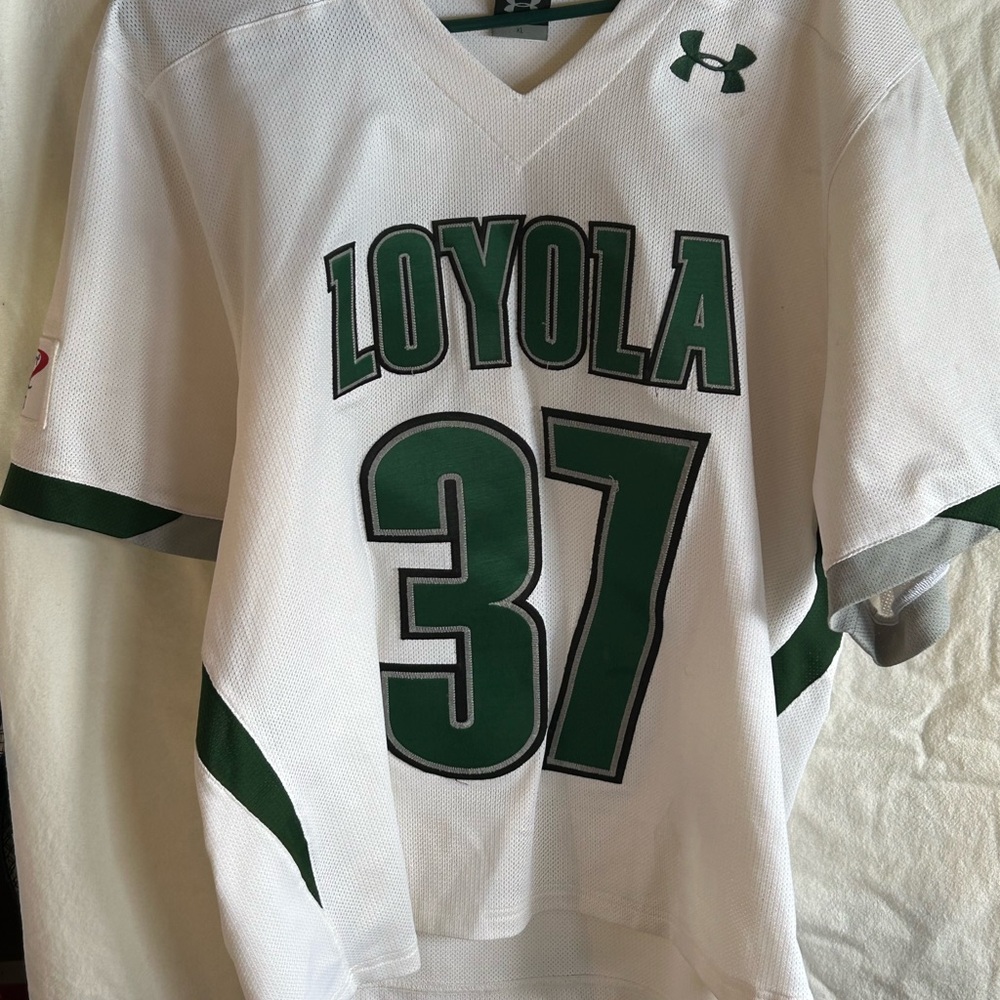 Under Armour White & Green Loyola #37 Athletic Jersey